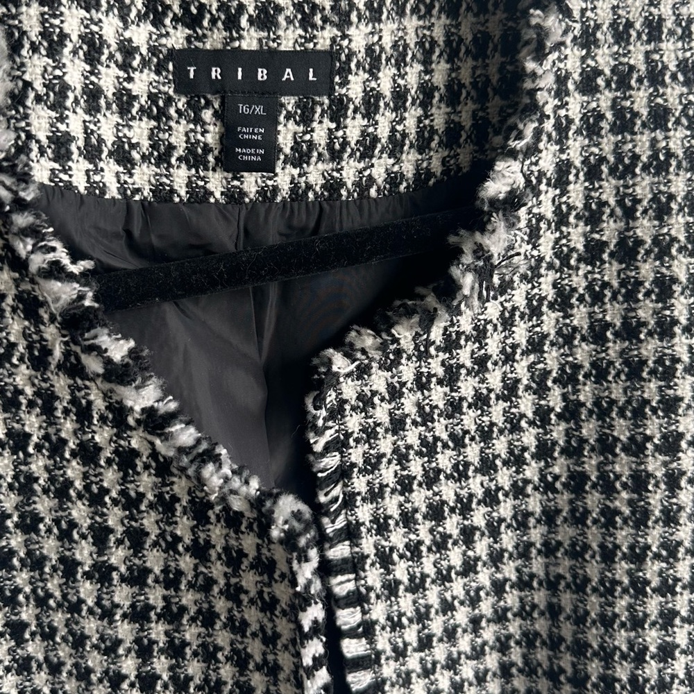 Houndstooth Tweed Jacket - Picture 8 of 9